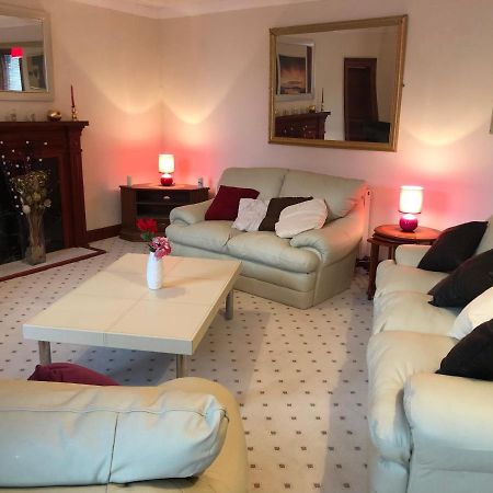 Executive Serviced Apartments 2 Forfar Buitenkant foto