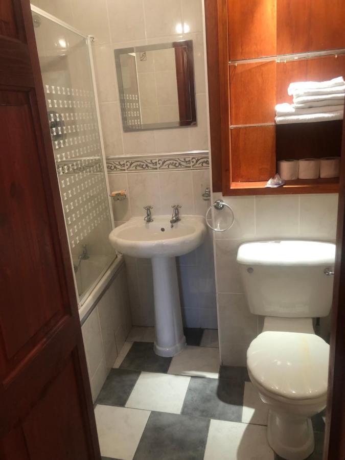 Executive Serviced Apartments 2 Forfar Buitenkant foto