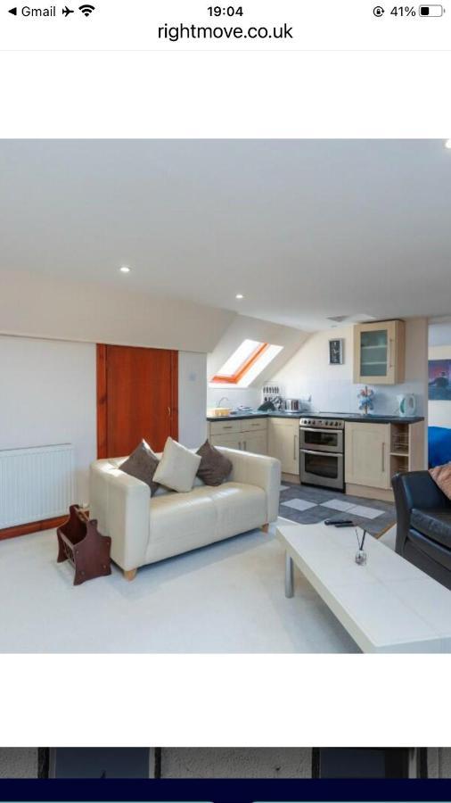 Executive Serviced Apartments 2 Forfar Buitenkant foto